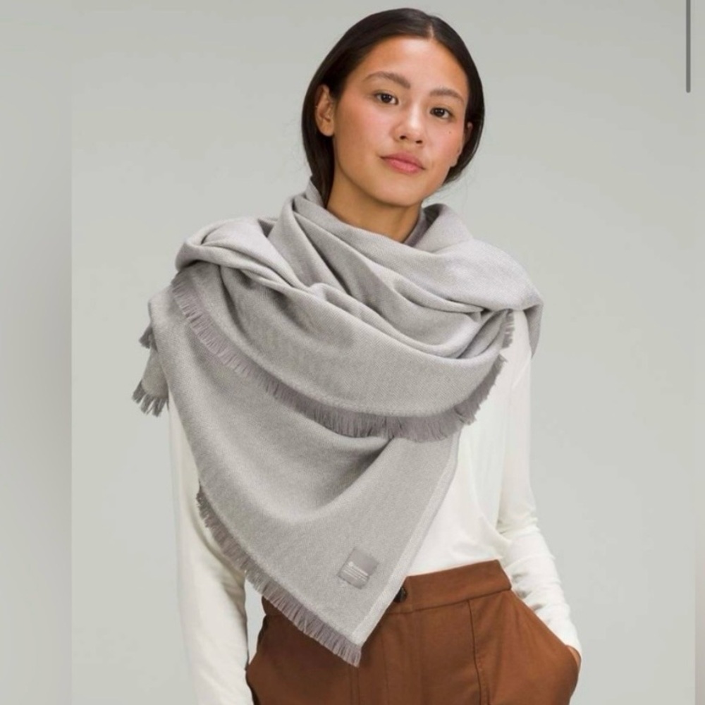 Lululemon Wool Blanket Scarf